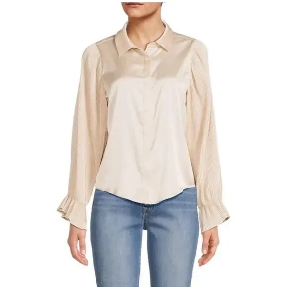Elegant Cream Blouse NWT Size Large - Picture 1 of 6